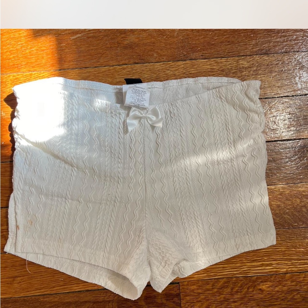 High Waist White Textured Shorts